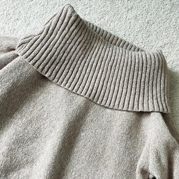 Off The Shoulder Sweater - Picture 2 of 4